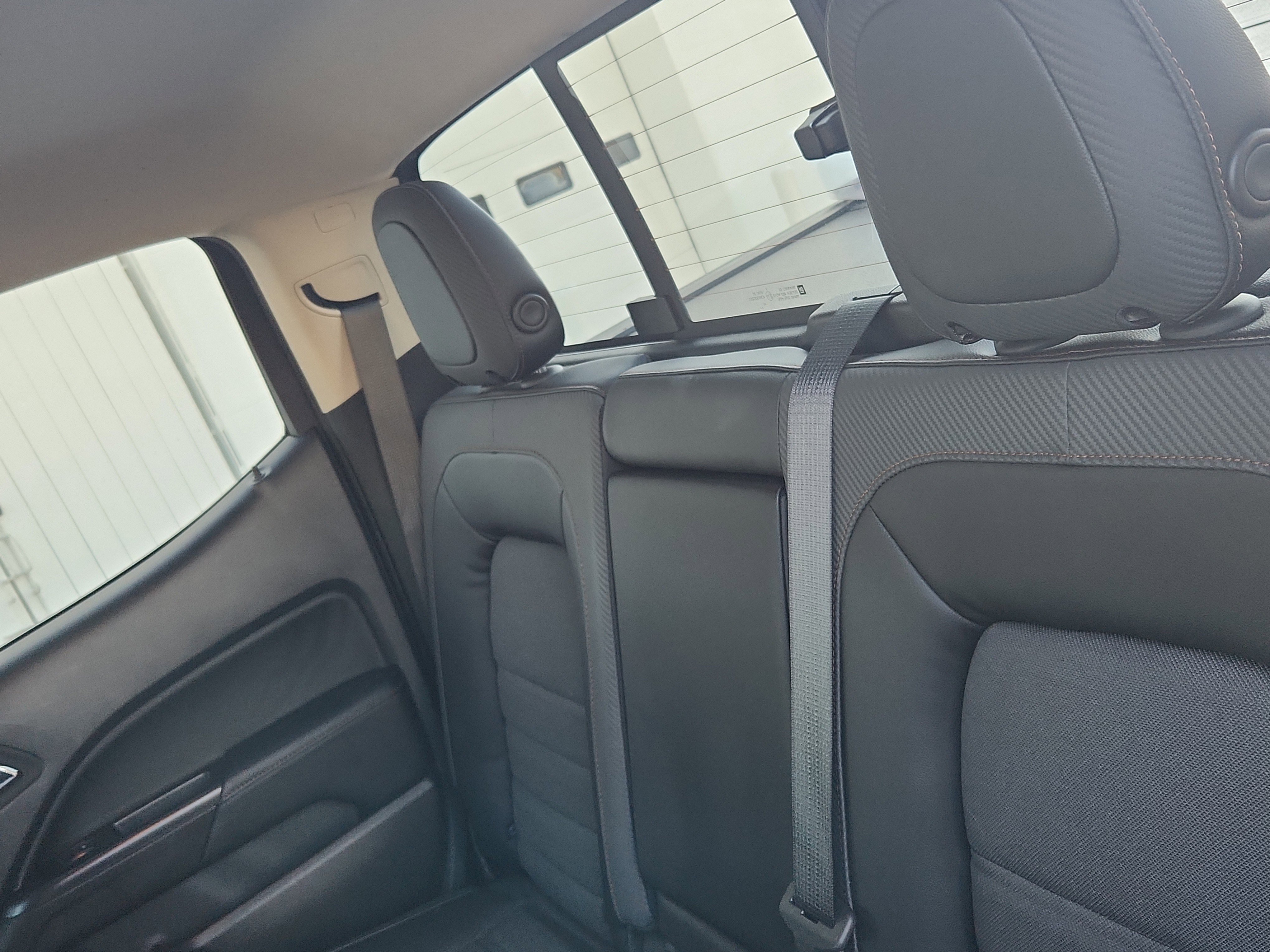 Used 2022 GMC Canyon AT4 image 27