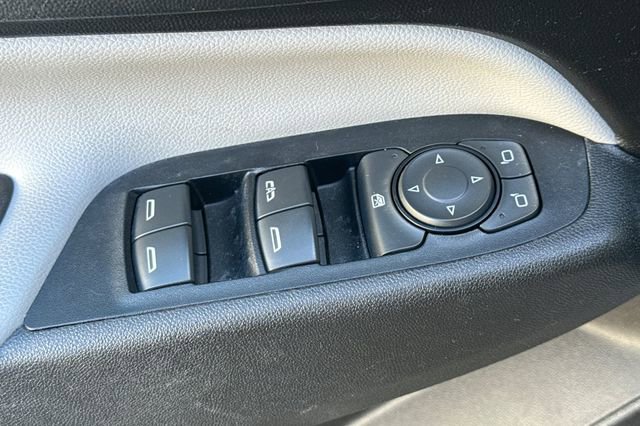 Used 2019 Chevrolet Equinox LS image 12