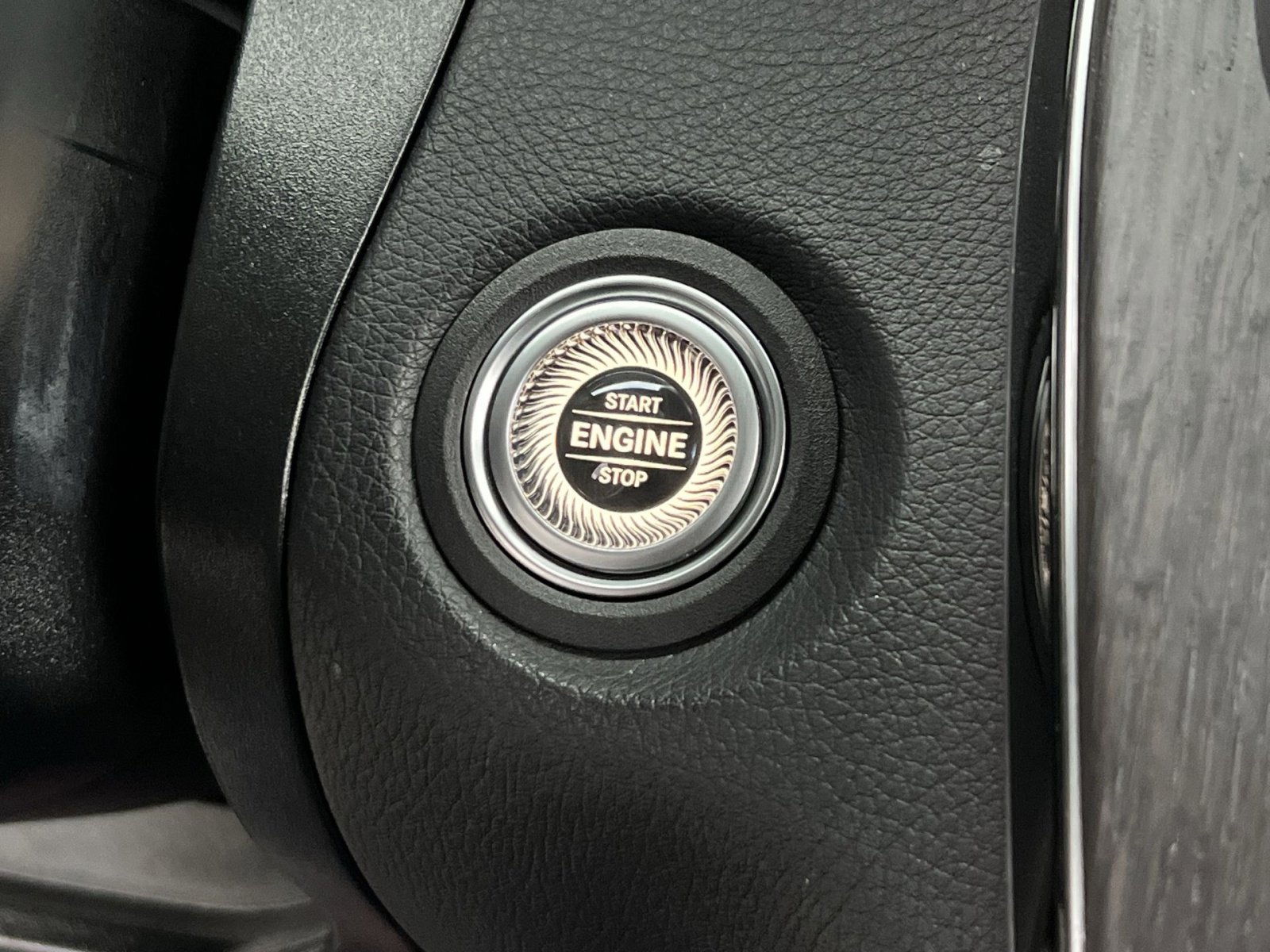 Certified 2021 Mercedes-Benz GLC 300 4MATIC image 31