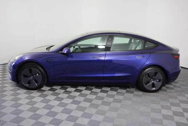 Used 2023 Tesla Model 3 Standard Range RWD image 5
