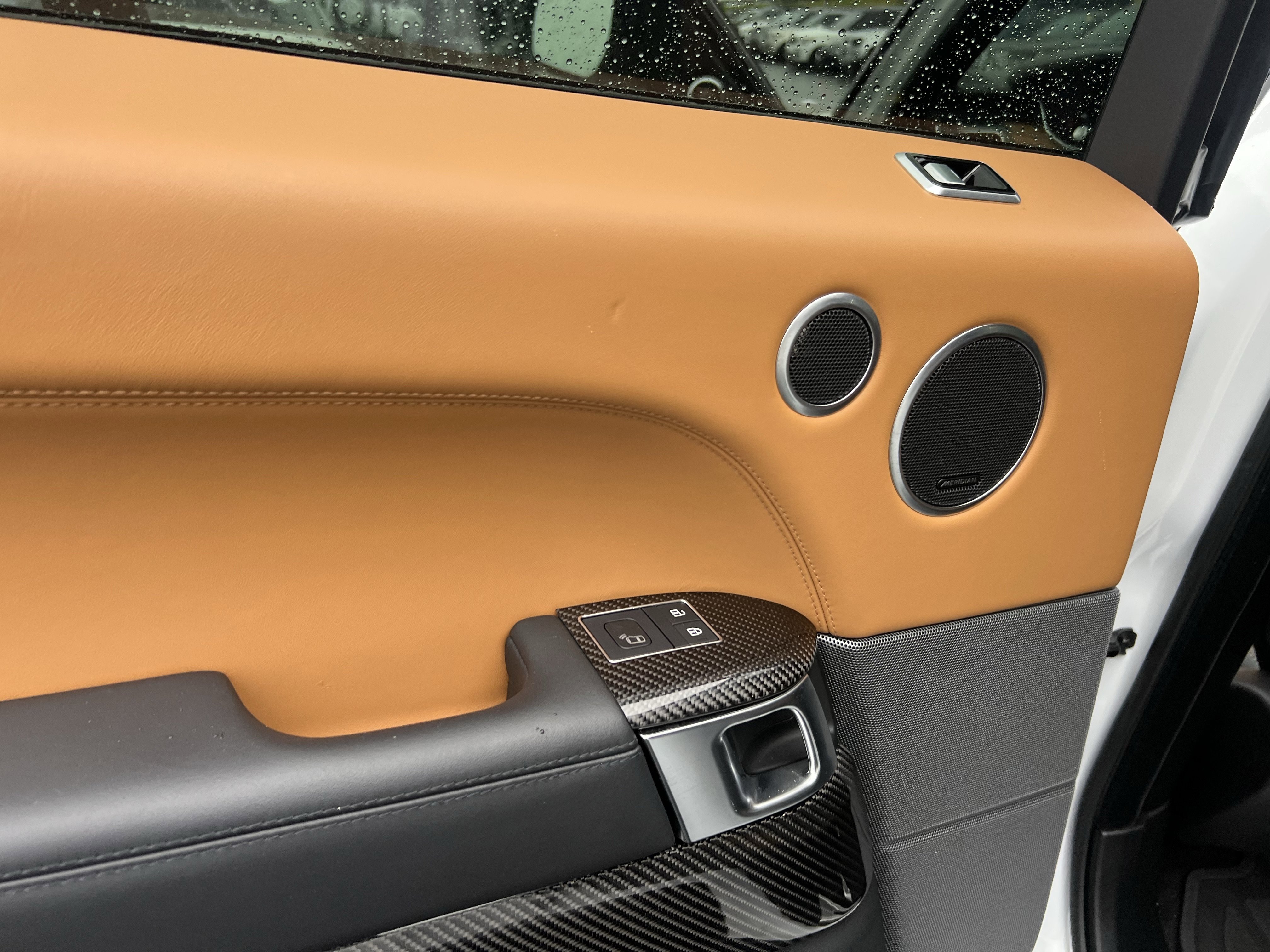 Certified 2022 Land Rover Range Rover Sport SVR image 28