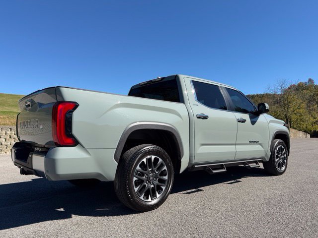 Used 2025 Toyota Tundra Limited AWD/4WD image 9