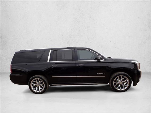 Used 2019 GMC Yukon XL Denali AWD/4WD image 5