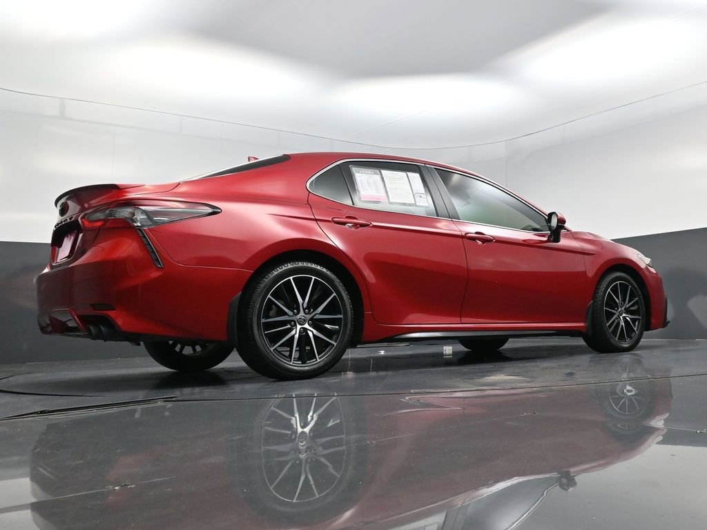 Used 2021 Toyota Camry SE image 20