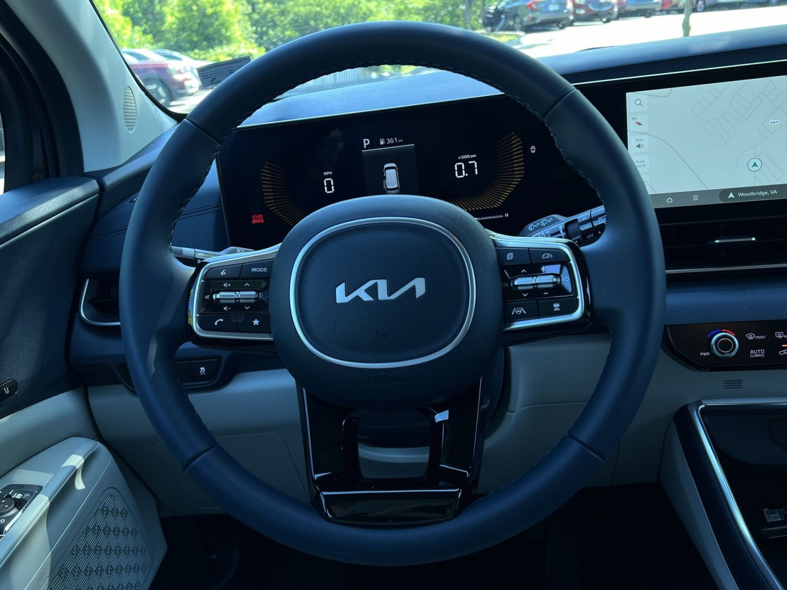 New 2026 Kia Carnival EX FWD image 39