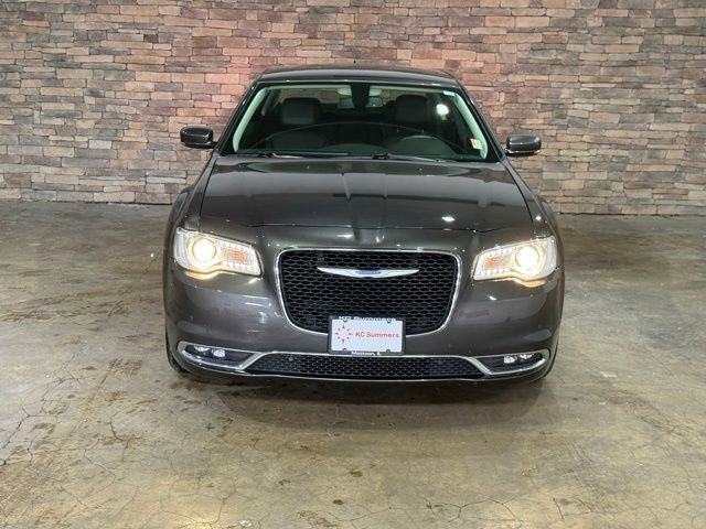 Used 2021 Chrysler 300 Touring L RWD image 8
