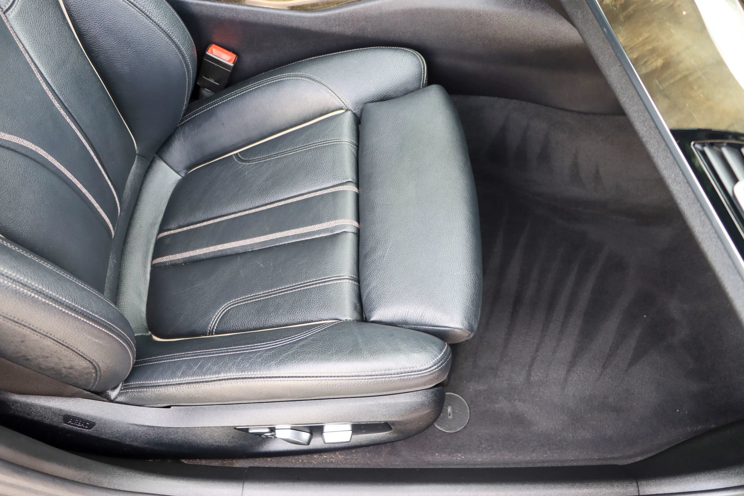 Used 2018 BMW 540i w/ Premium Package RWD image 22