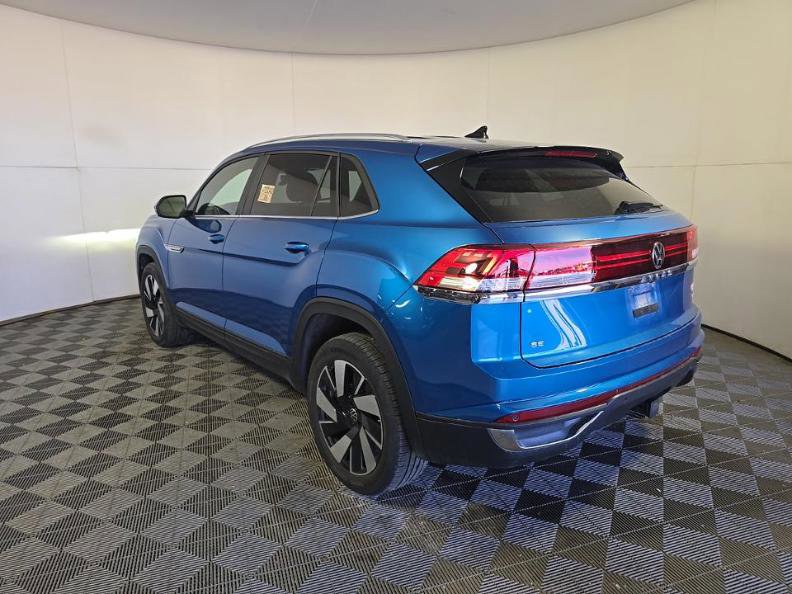 Used 2024 Volkswagen Atlas Cross Sport SE AWD/4WD image 4