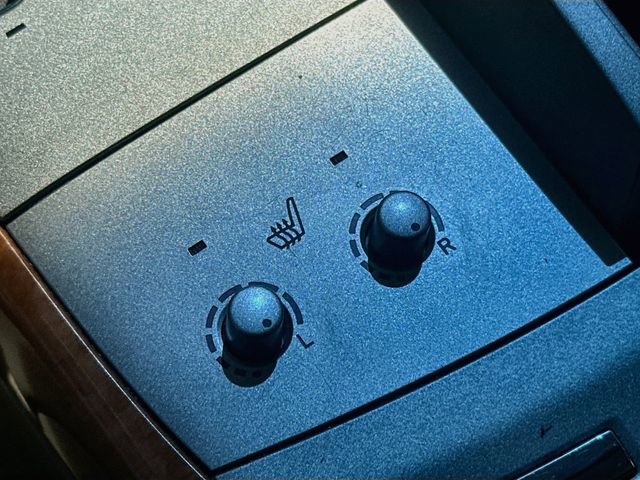 Used 2007 Toyota Avalon XLS FWD image 19