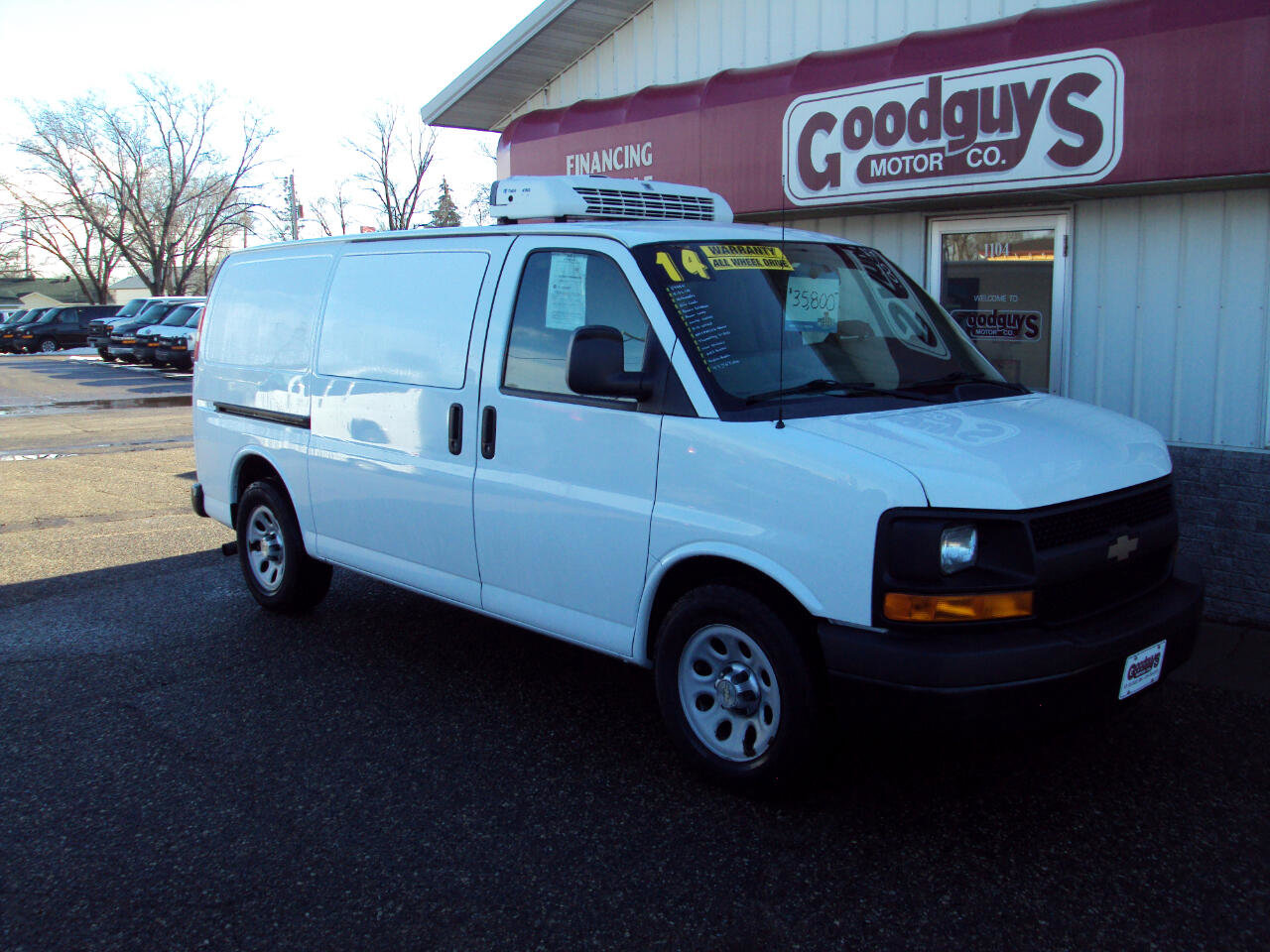 Used 2014 Chevrolet Express 1500 AWD image 2