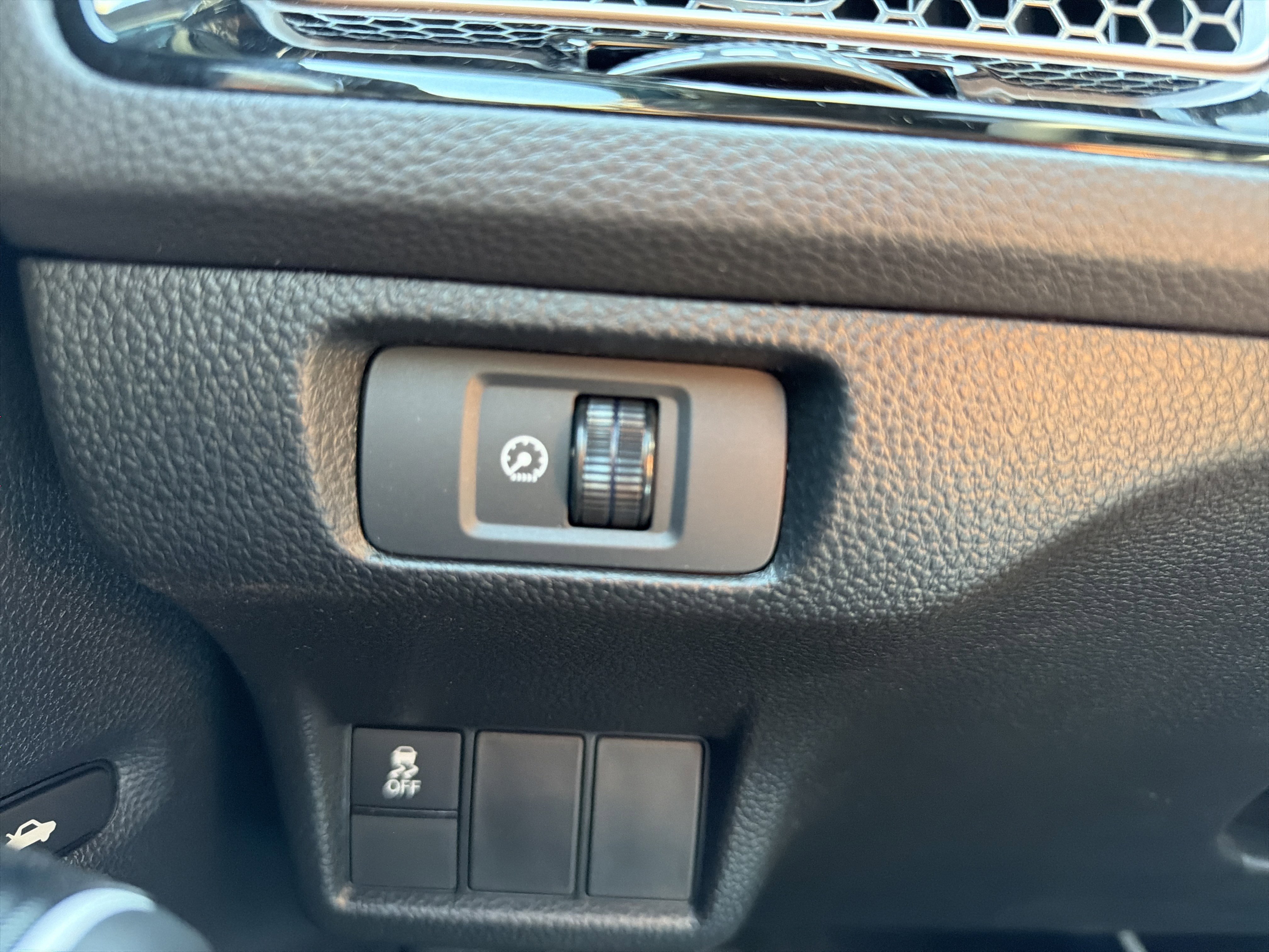 Certified 2025 Honda Civic Sport Touring image 34