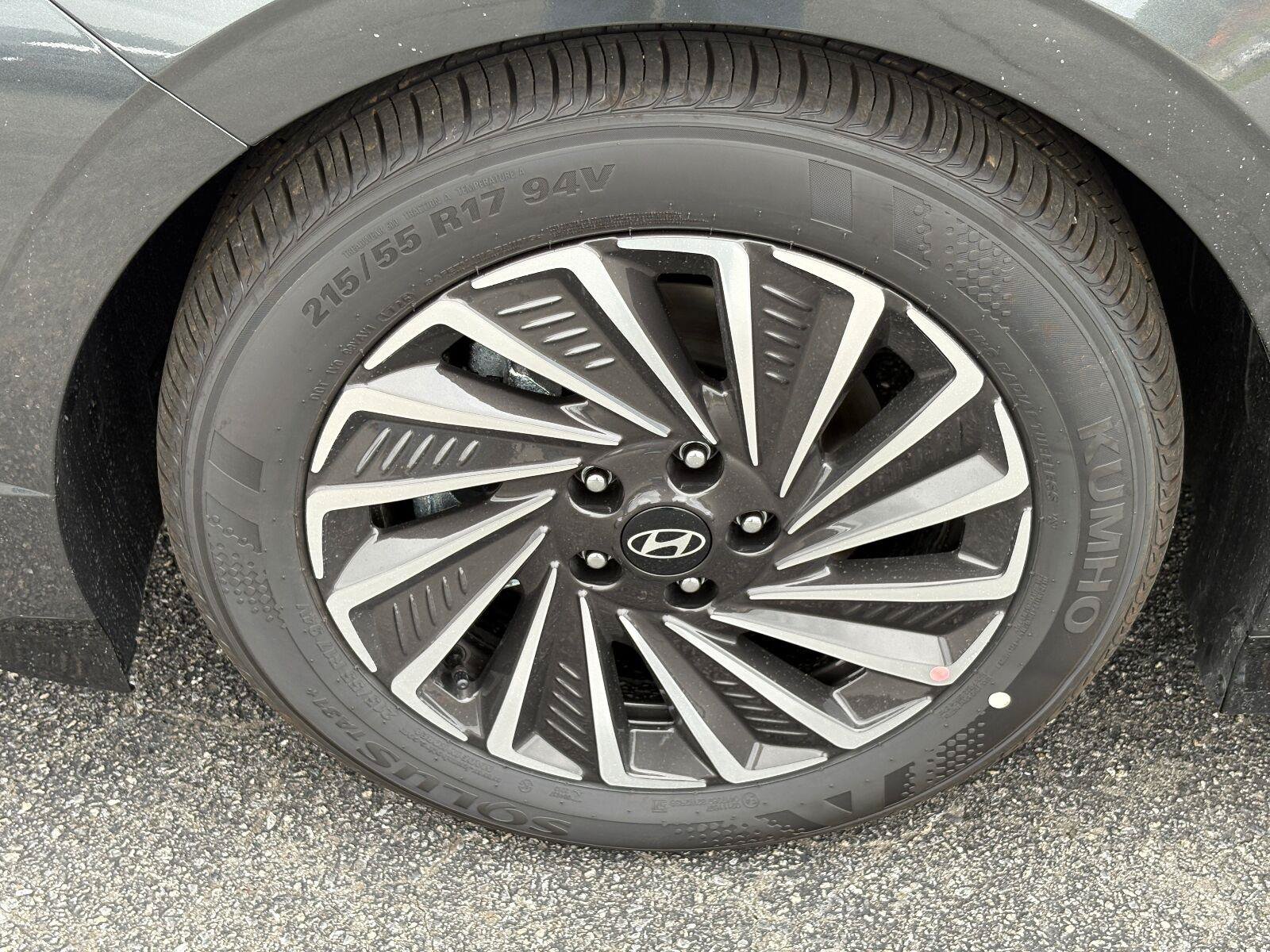 New 2026 Hyundai Sonata SEL FWD image 12