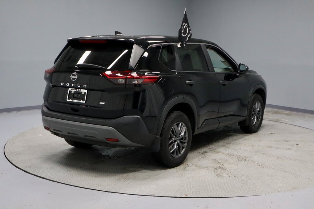 Certified 2023 Nissan Rogue S image 12