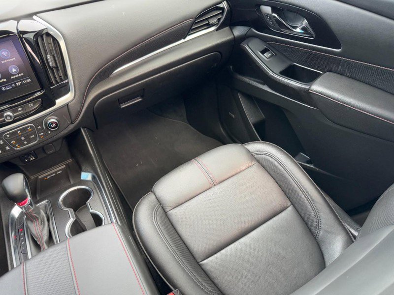Used 2023 Chevrolet Traverse RS image 16