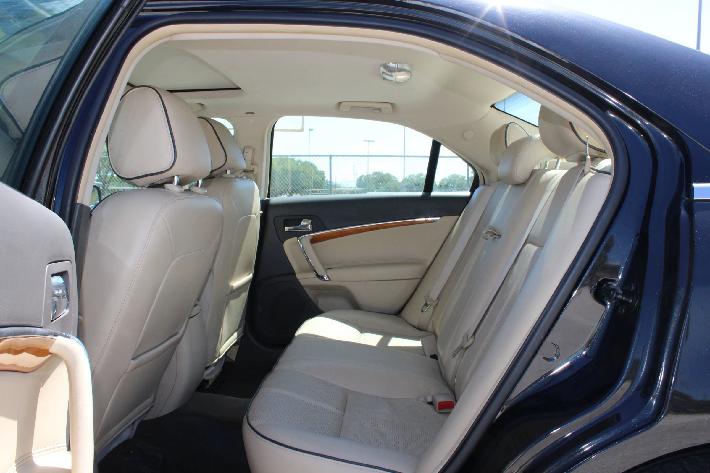 Used 2012 Lincoln MKZ AWD image 6