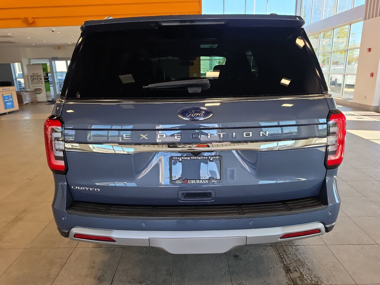 Used 2022 Ford Expedition Limited AWD/4WD image 9