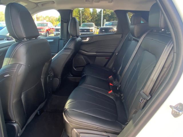 New 2025 Ford Escape SE w/ PHEV Premium Package FWD image 18