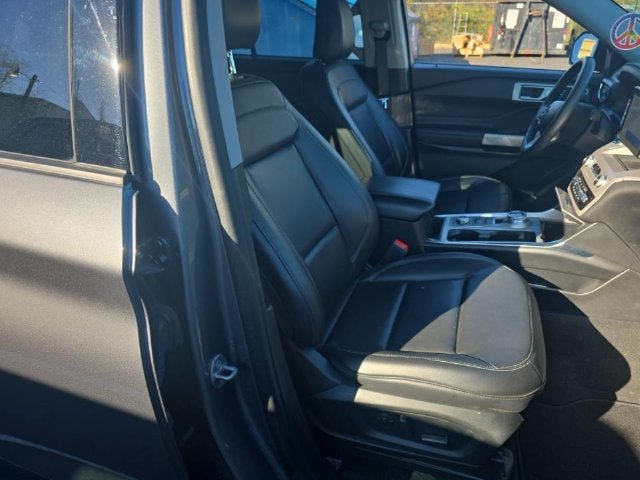 Used 2023 Ford F150 XLT w/ Equipment Group 302A High AWD/4WD image 14