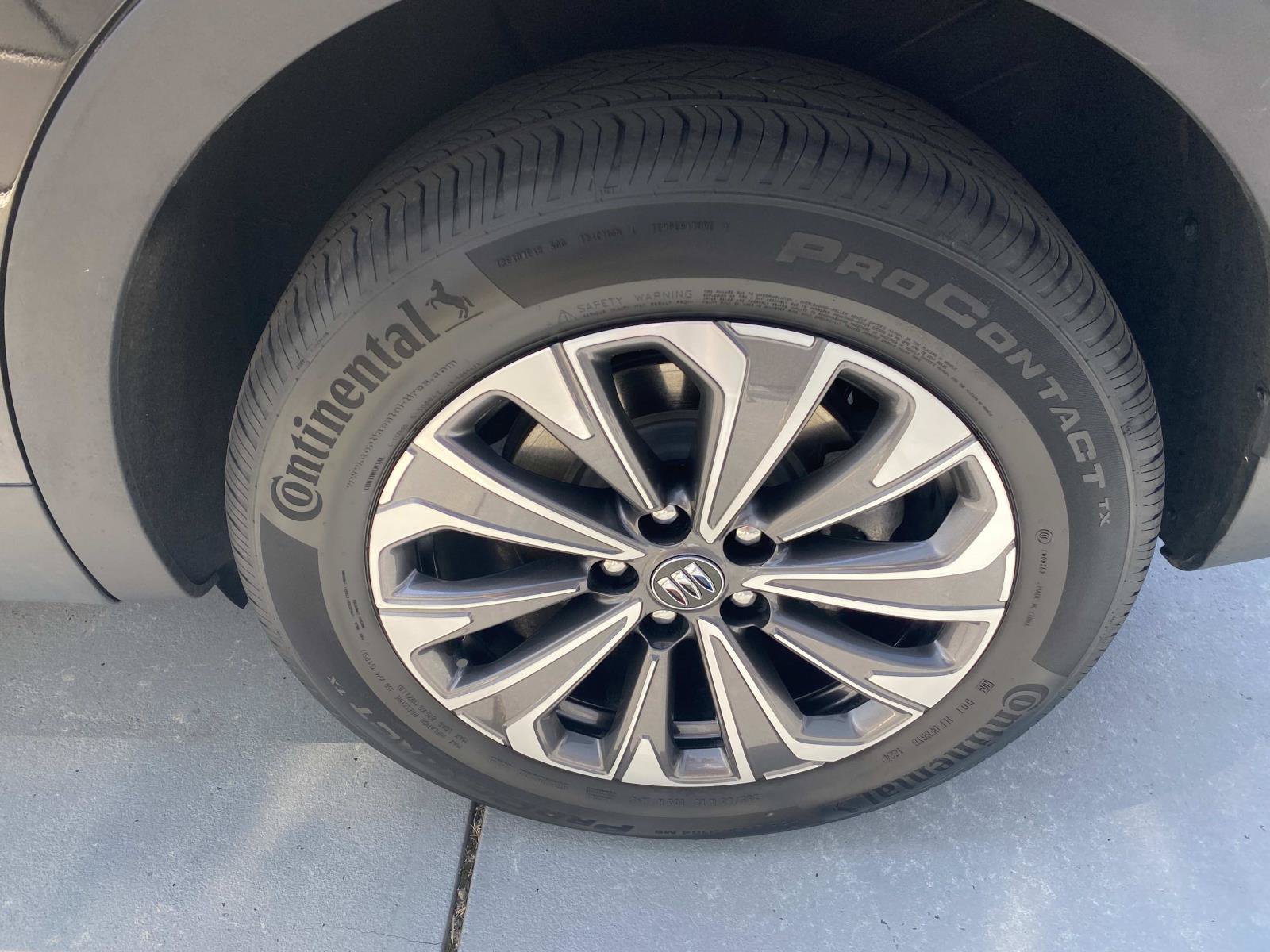 Used 2024 Buick Envision Preferred AWD/4WD image 9