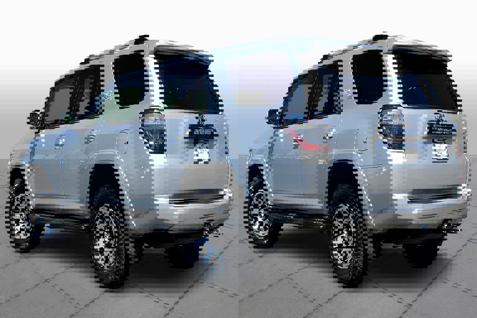 Used 2018 Toyota 4Runner TRD Off-Road Premium image 11