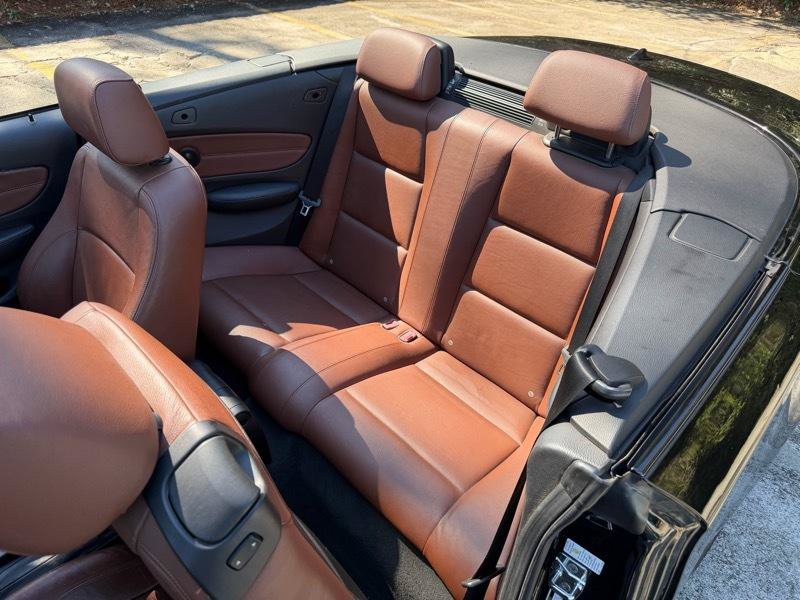 Used 2008 BMW 135i Convertible RWD image 24