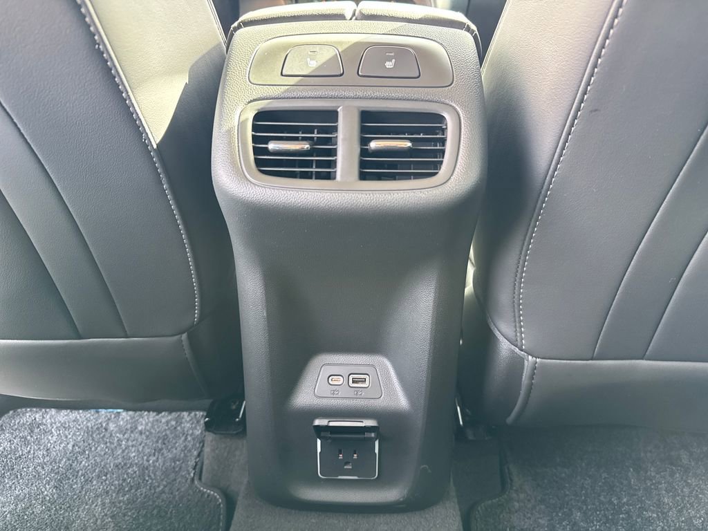 Certified 2023 Buick Envision Avenir AWD/4WD image 39
