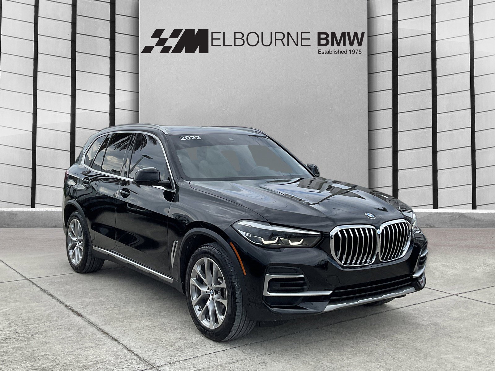 Used 2022 BMW X5 sDrive40i w/ Premium Package RWD image 1