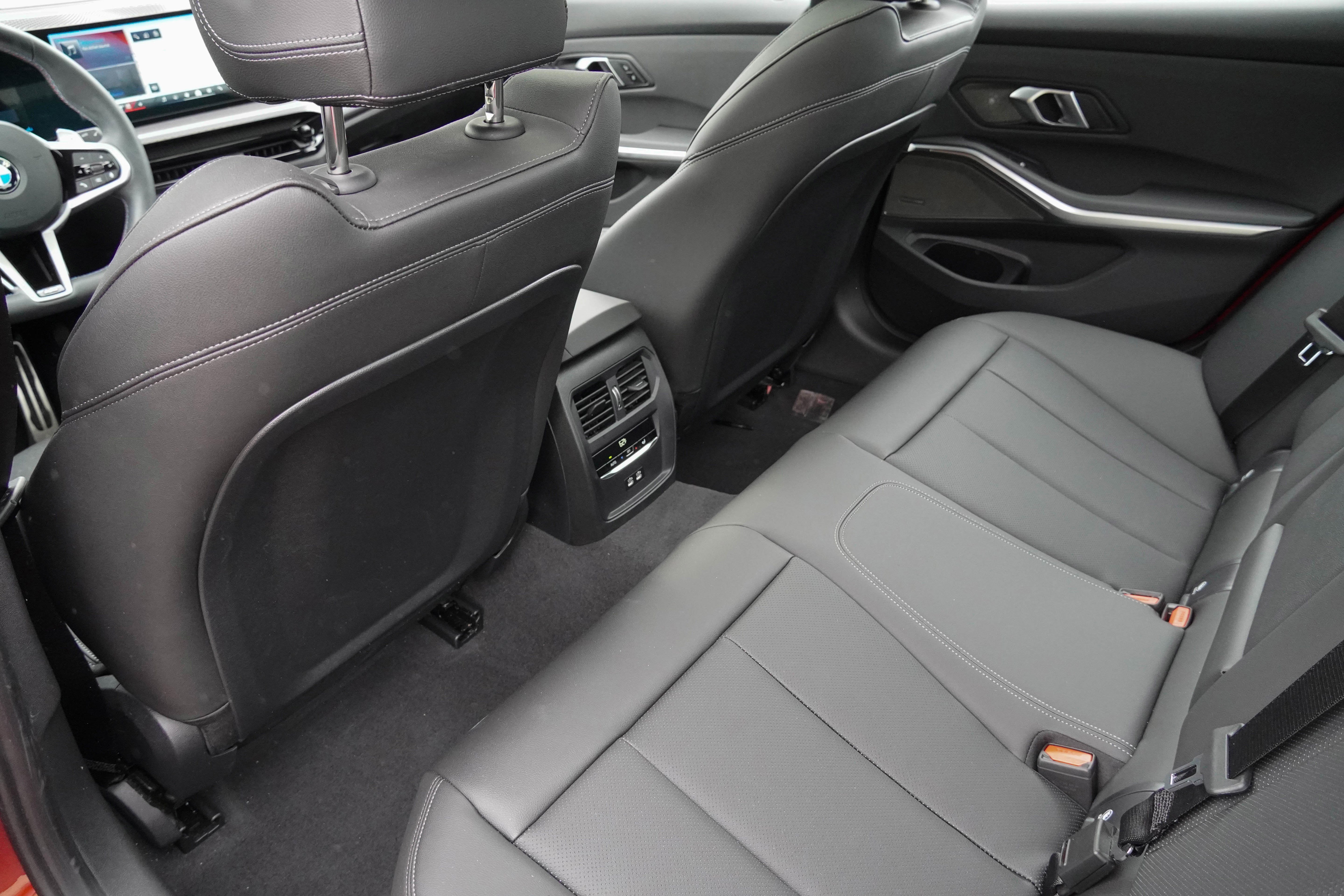 Certified 2025 BMW M340i Sedan RWD image 35