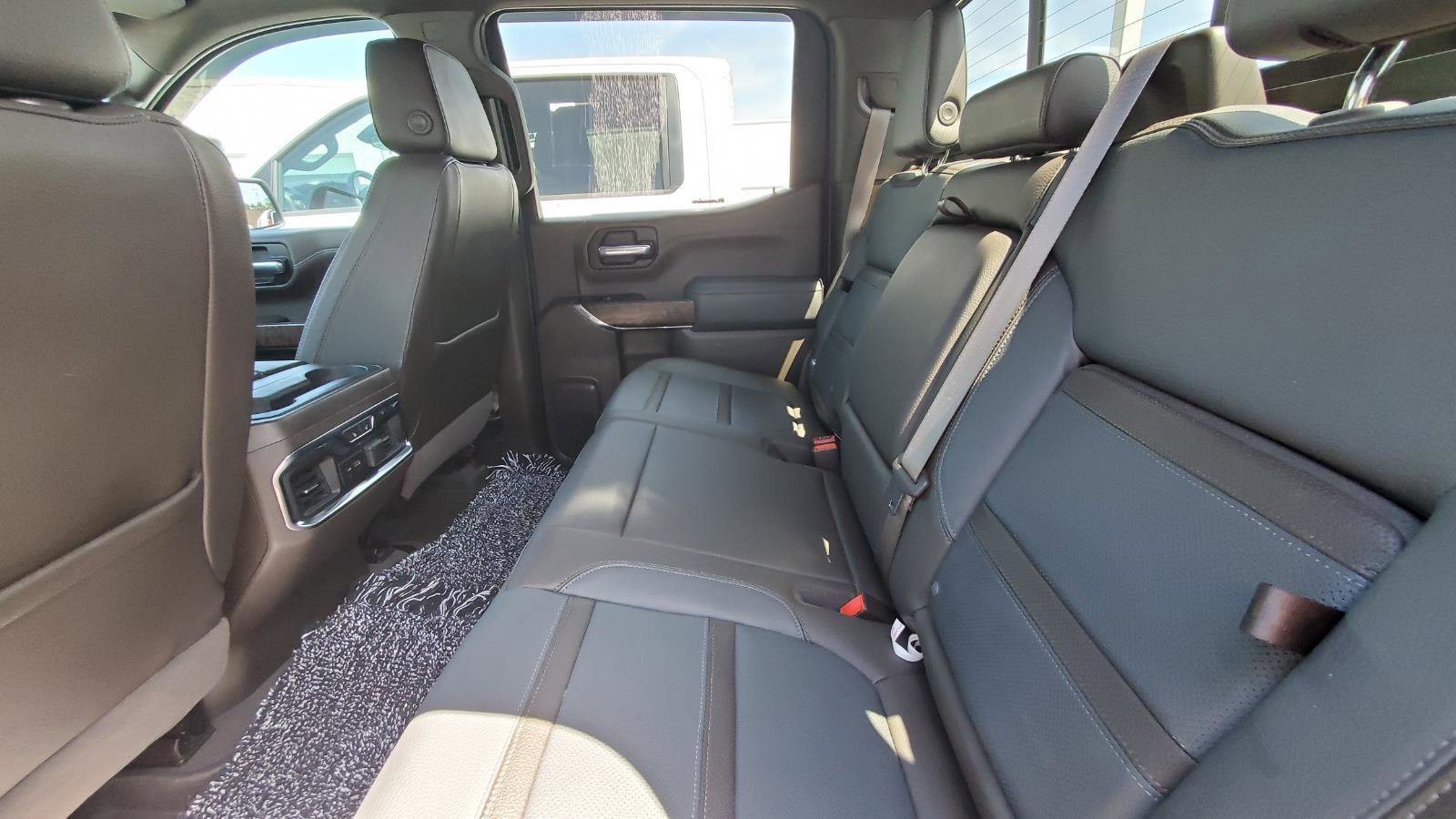 Used 2020 GMC Sierra 1500 Denali w/ Denali Ultimate Package AWD/4WD image 5