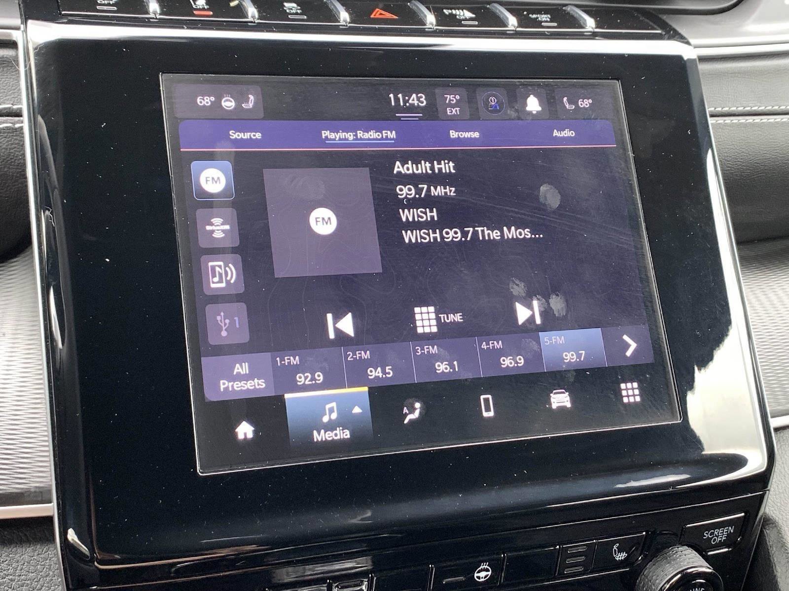 Used 2023 Jeep Grand Cherokee Altitude image 21