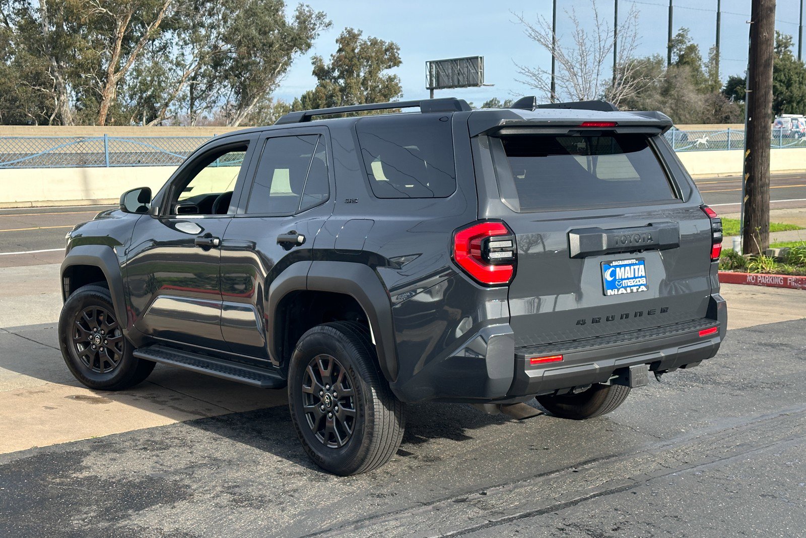 Used 2025 Toyota 4Runner SR5 image 10
