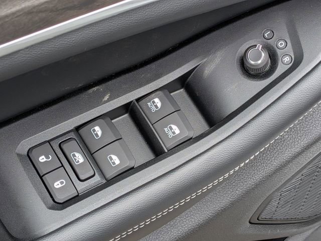 New 2026 Jeep Grand Cherokee Laredo image 23