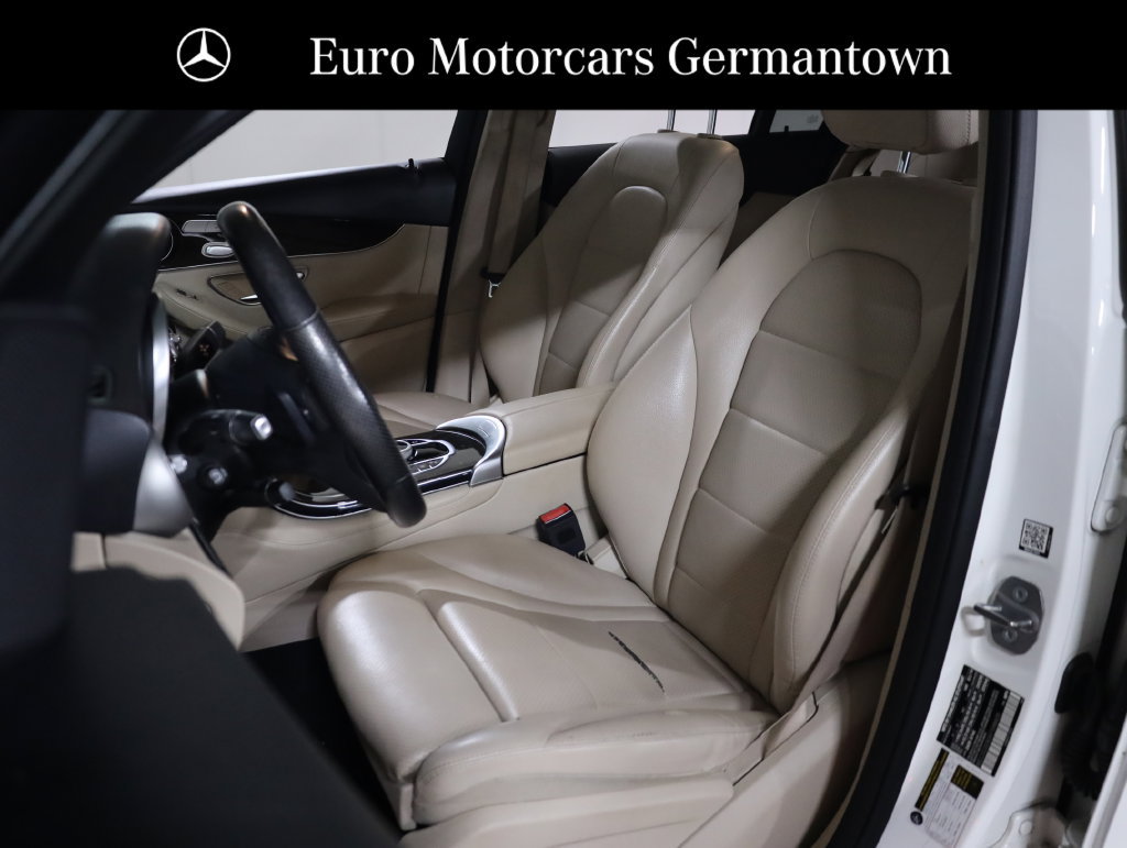 Used 2019 Mercedes-Benz GLC 350e 4MATIC image 36