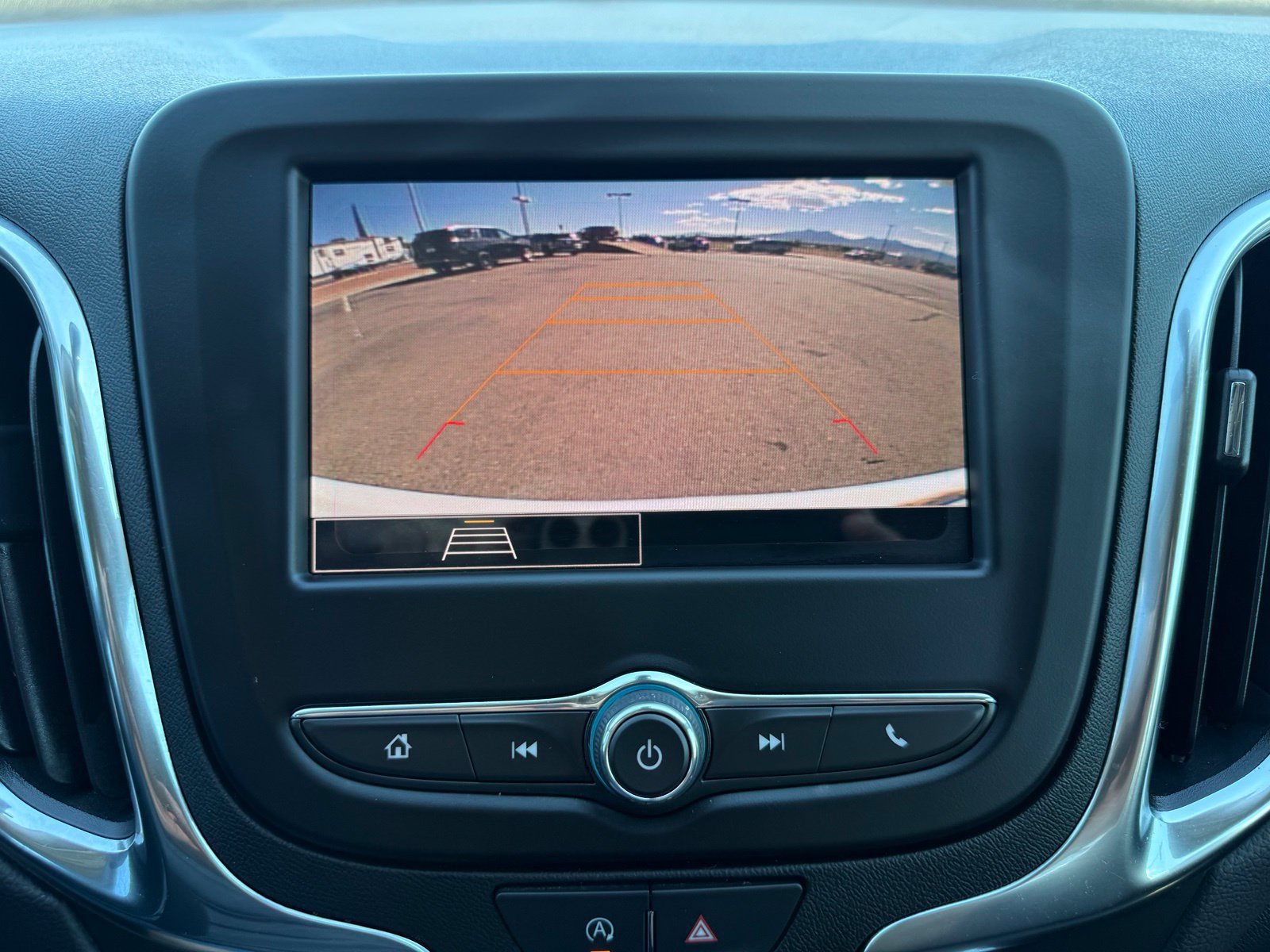 Certified 2024 Chevrolet Equinox LT FWD image 24