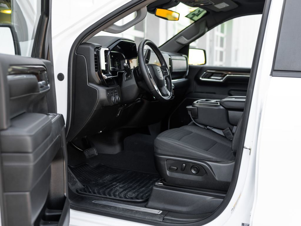 Used 2023 Chevrolet Silverado 1500 RST image 22