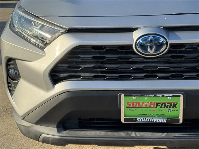 Used 2021 Toyota RAV4 XLE w/ Convenience Package image 8