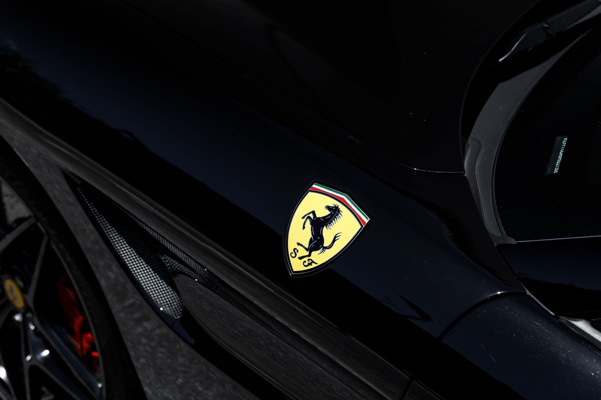 Used 2017 Ferrari California T RWD image 41