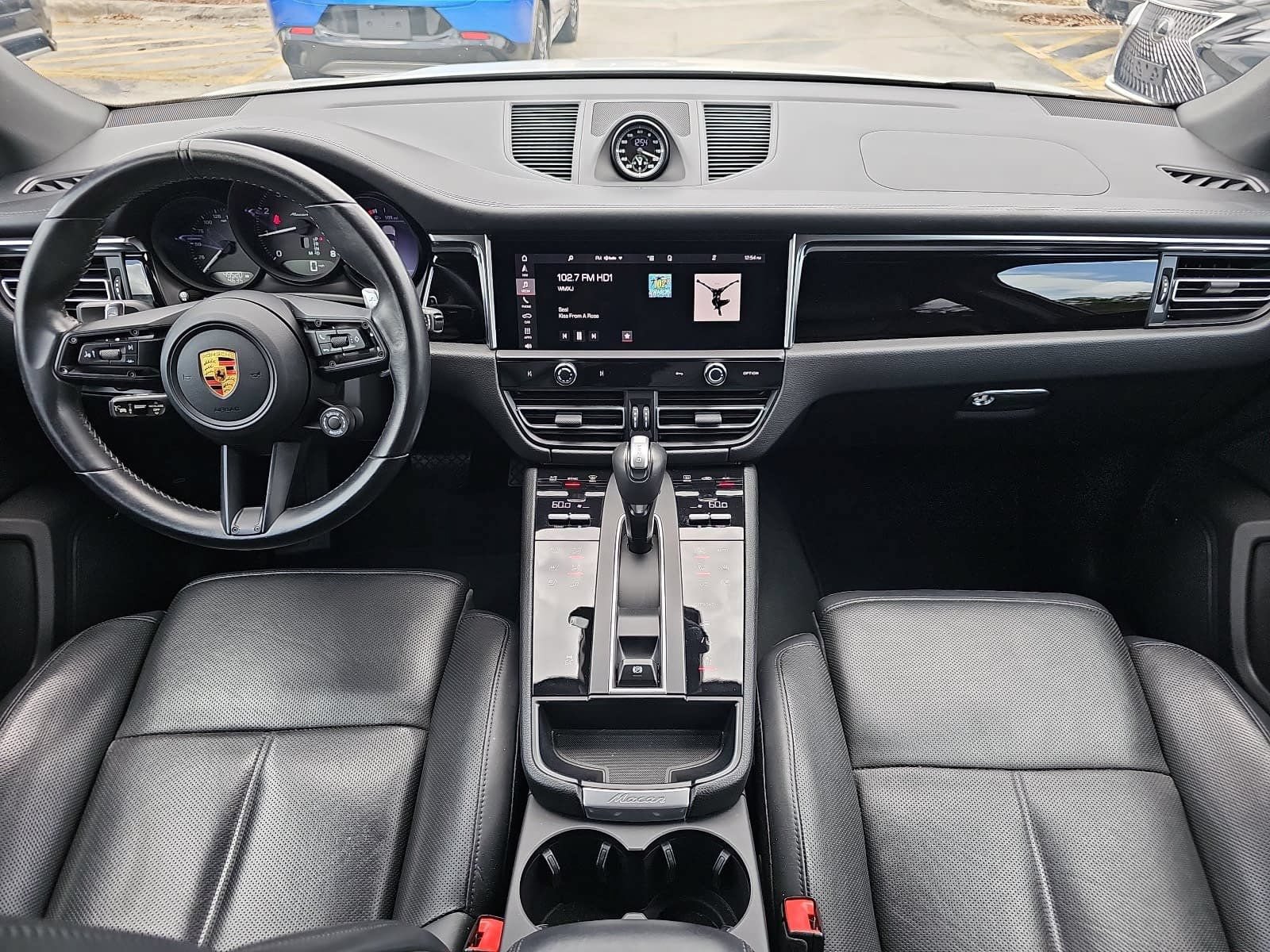 Used 2023 Porsche Macan Turbo AWD/4WD image 11