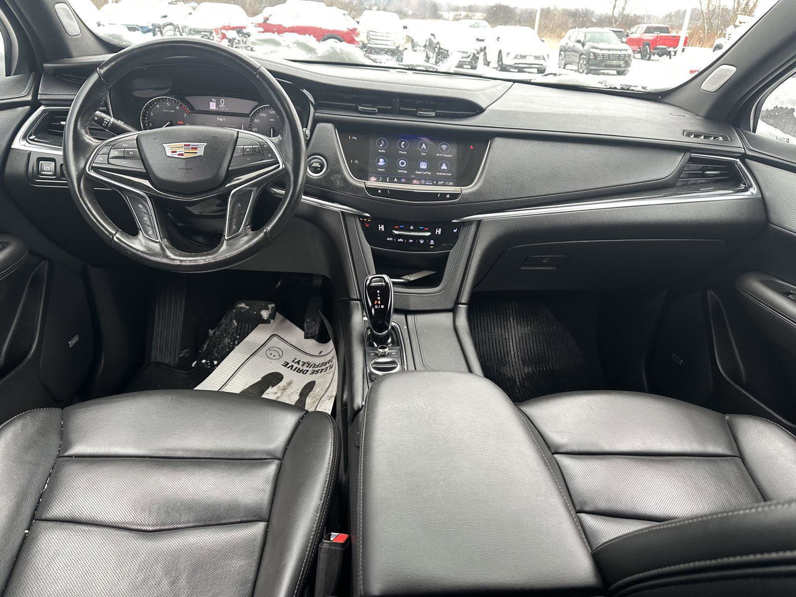 Used 2023 Cadillac XT5 Premium Luxury image 17