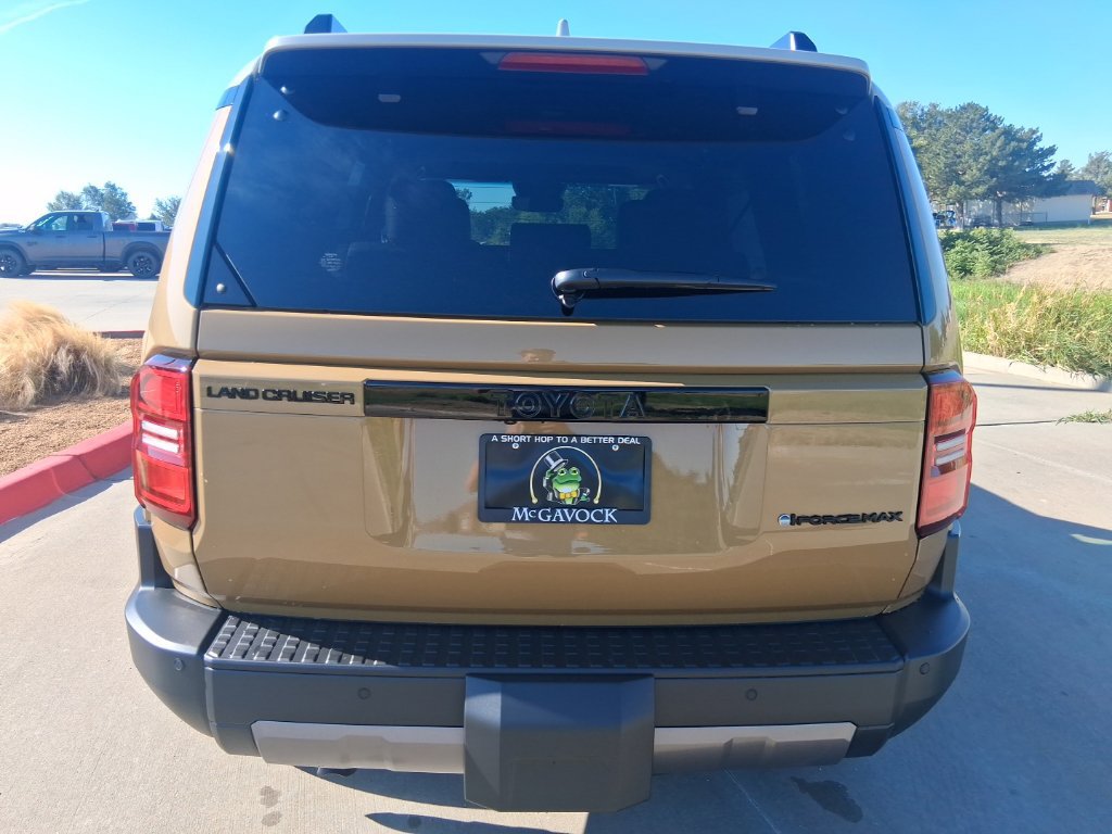 New 2027 Toyota Land Cruiser AWD/4WD image 4