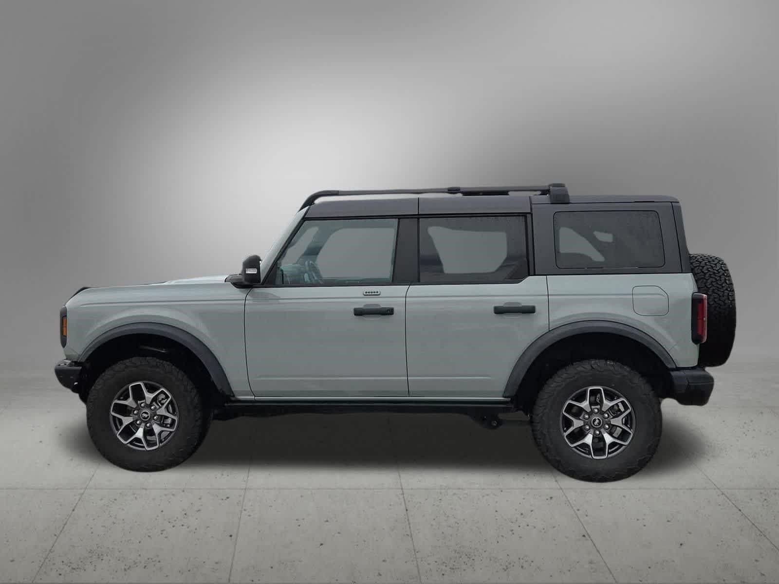 Used 2022 Ford Bronco Badlands AWD/4WD image 3
