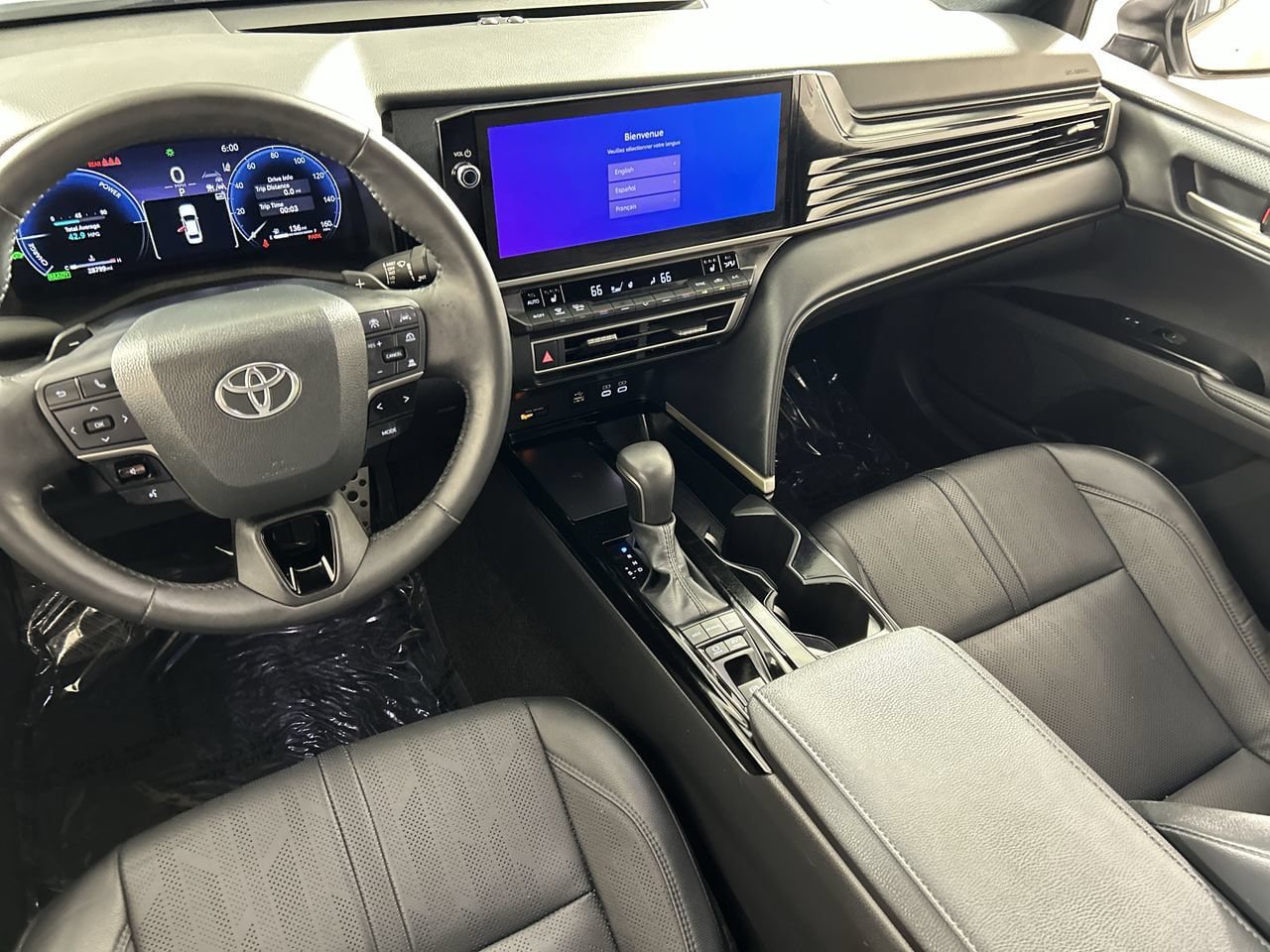 Used 2025 Toyota Camry XSE FWD image 23