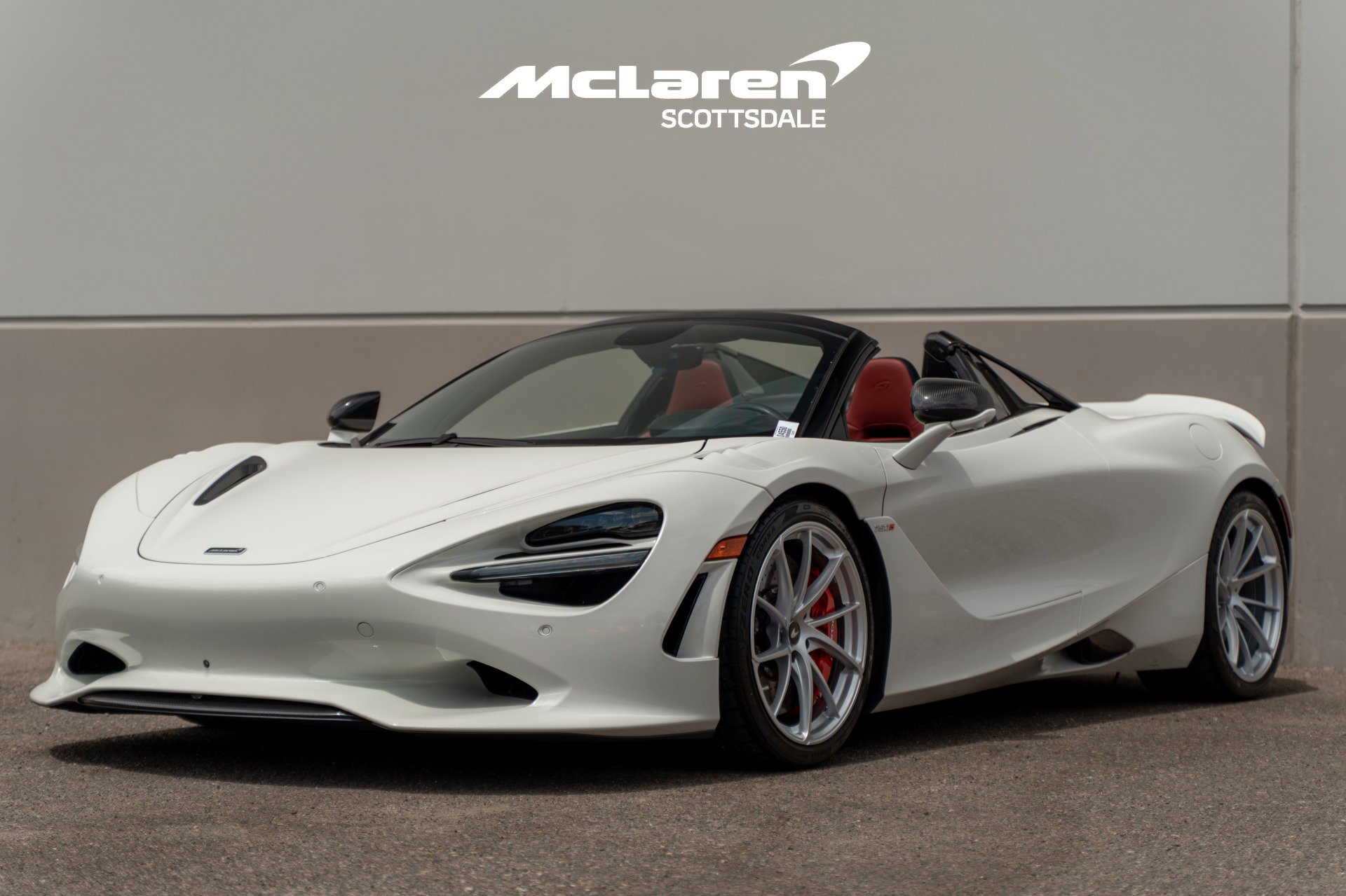 Used 2024 McLaren 750S Spider image 3
