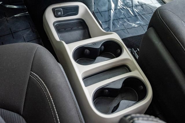 Used 2023 Chrysler Voyager LX image 17