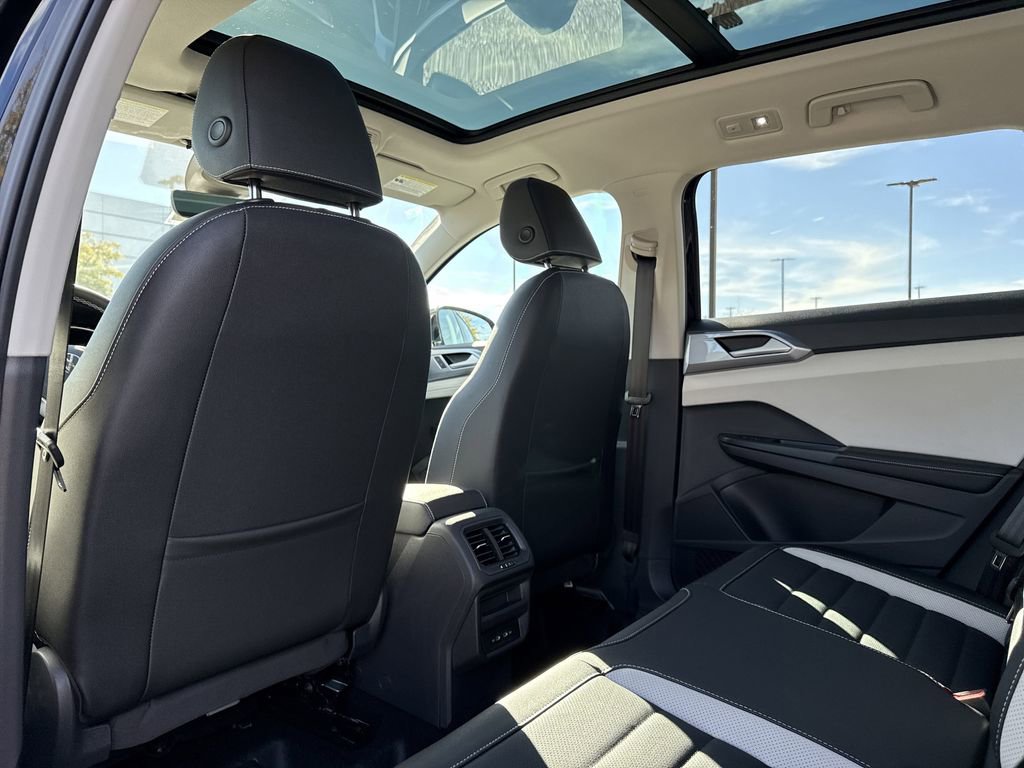 New 2026 Volkswagen Taos SEL image 13