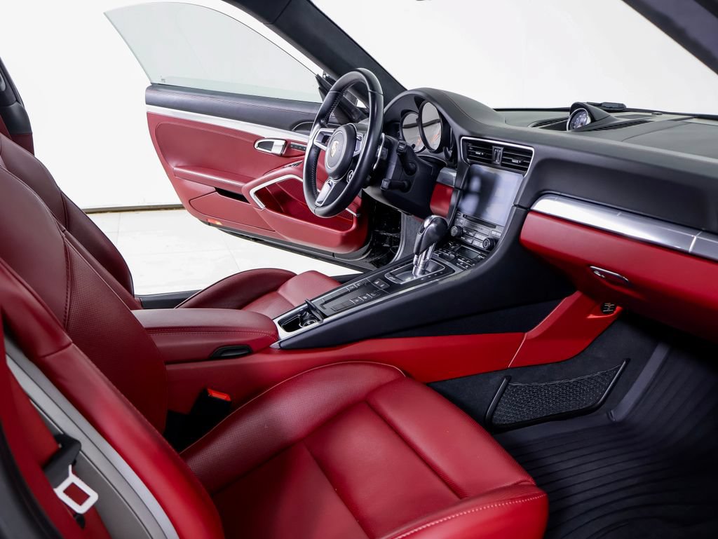 Certified 2017 Porsche 911 Carrera S RWD image 19