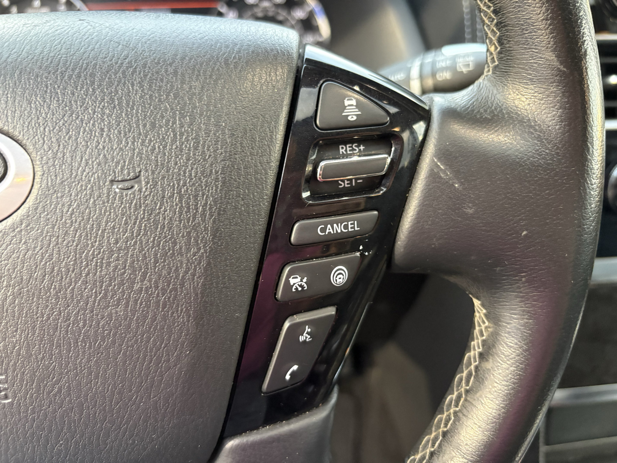 Used 2022 INFINITI QX80 Luxe RWD image 13