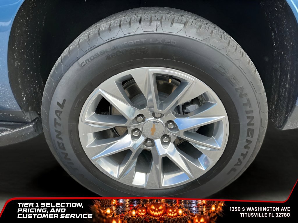 Used 2025 Chevrolet Suburban Premier RWD image 43