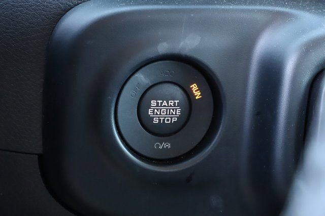 Used 2023 Jeep Gladiator Sport image 31