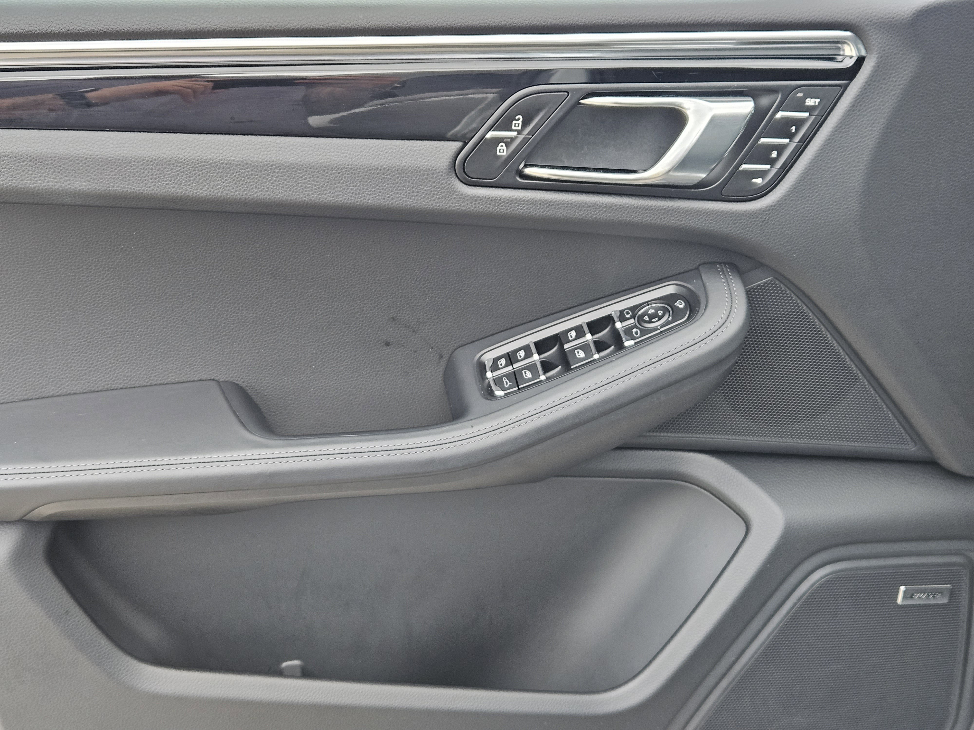 Certified 2026 Porsche Macan image 22